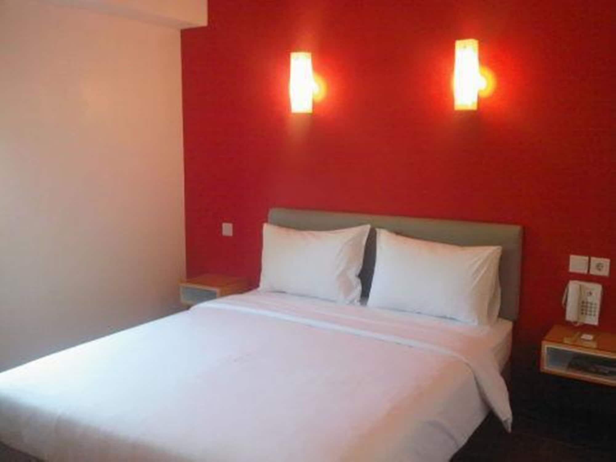 Amaris Hotel Thamrin City Jakarta Exterior photo