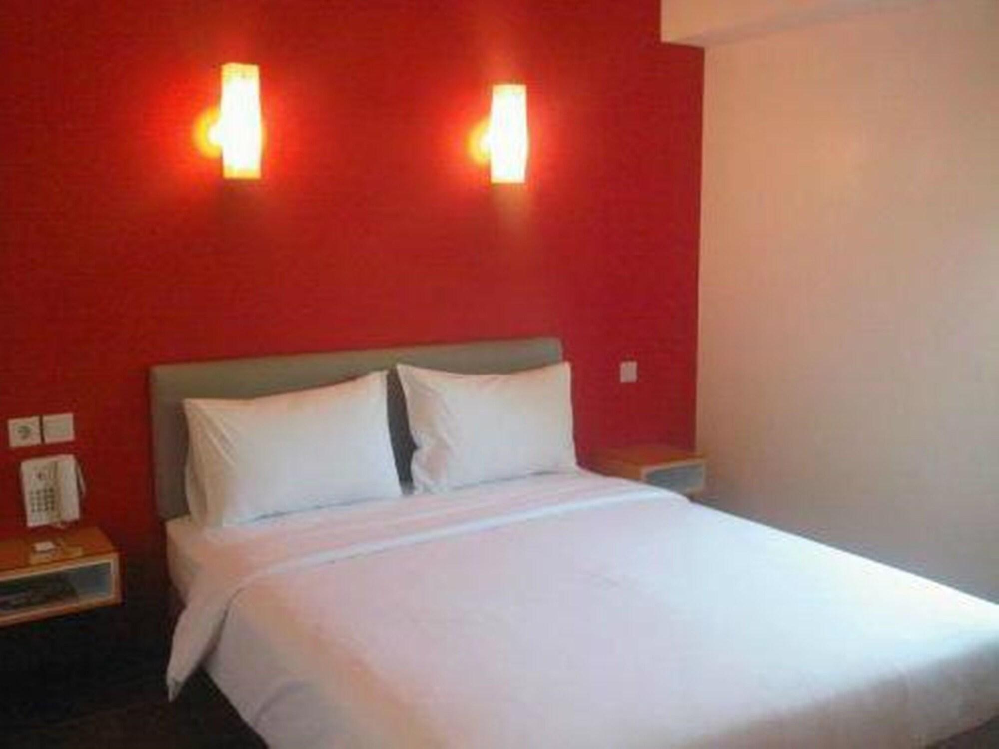 Amaris Hotel Thamrin City Jakarta Exterior photo