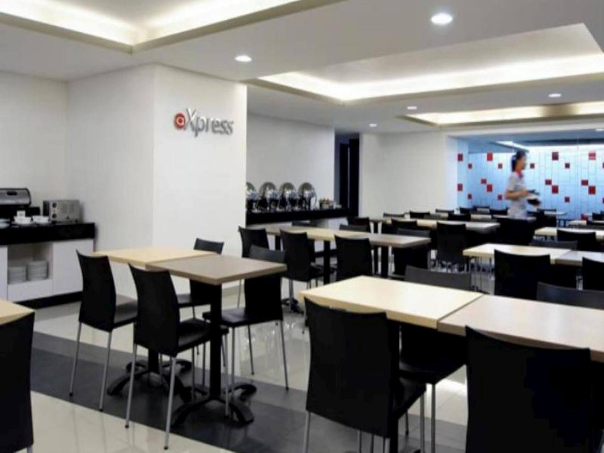 Amaris Hotel Thamrin City Jakarta Exterior photo