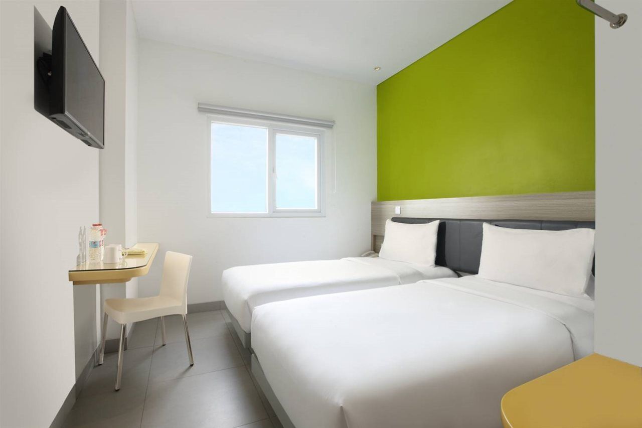 Amaris Hotel Thamrin City Jakarta Exterior photo